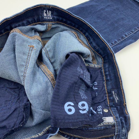 Women's Gap Jeans 👖 — Boot Leg (size 27 long) - Picture 2 of 5
